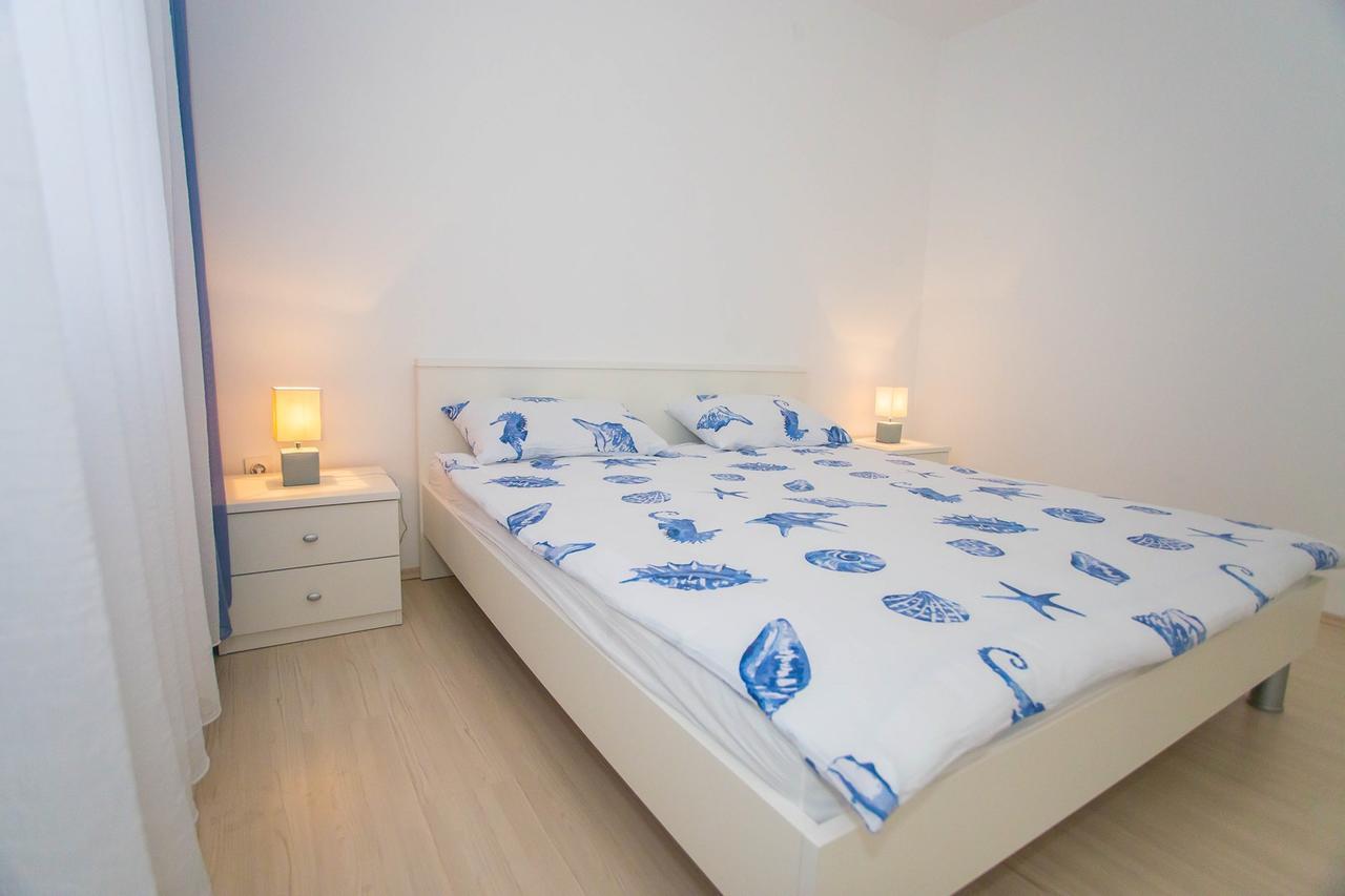 Apartment Aldo II โปเรช ภายนอก รูปภาพ